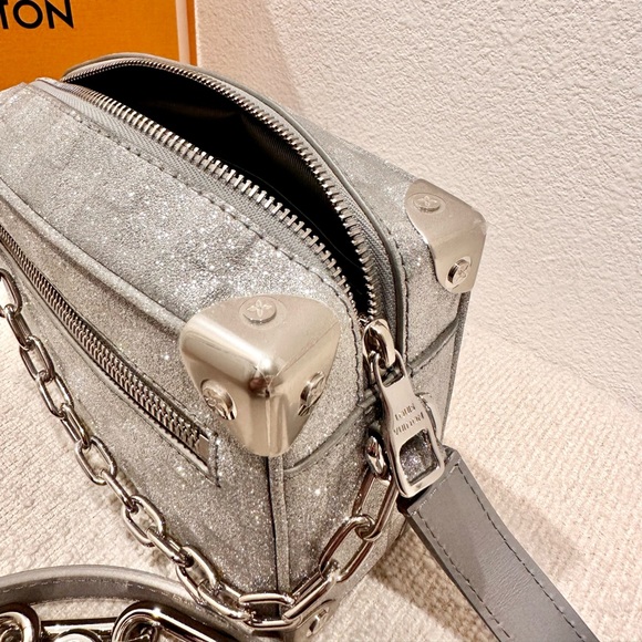 LOUIS VUITTON Mini Soft Trunk - Picture 9 of 17